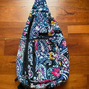 Vera Bradley Disney print - backpack Sling
